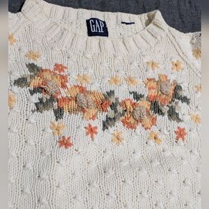 Vintage 90s GAP Cream Cable Knit Sweater • Floral Yoke • Cotton • Cottagecore- M